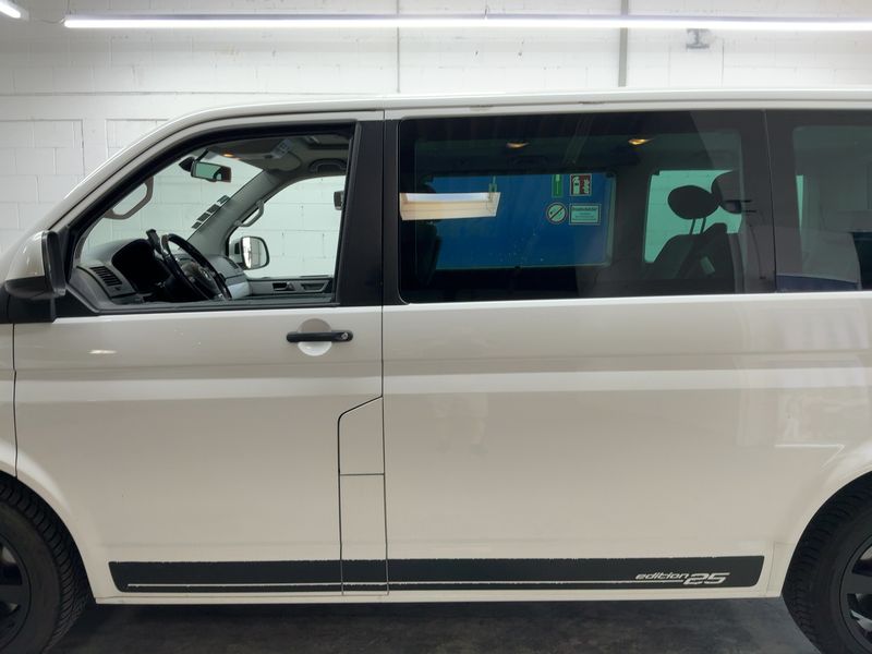 Volkswagen T5 Multivan 2.0 TDI Edition 25 — zdjęcie 4