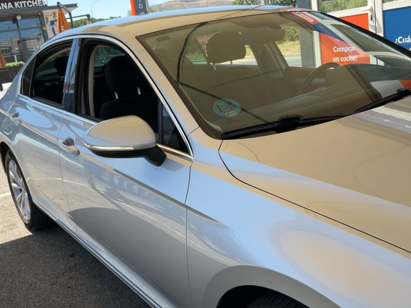 Volkswagen Passat 2.0 TDI Advance BlueMotion Tech 2018 – снимка 12