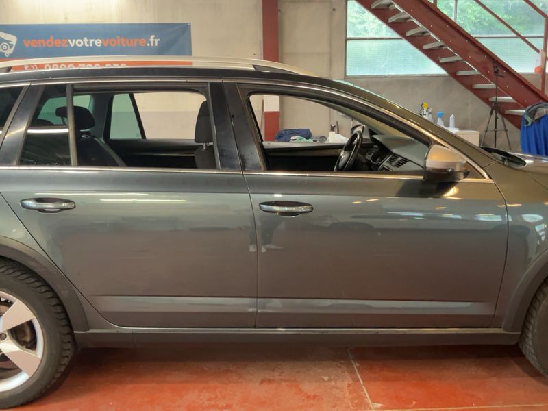 Skoda Octavia 2.0 TDI Scout 4x4 — zdjęcie 7