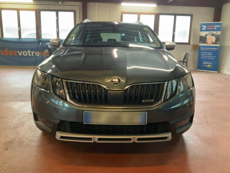 Skoda Octavia 2.0 TDI Scout 4x4 — zdjęcie 9