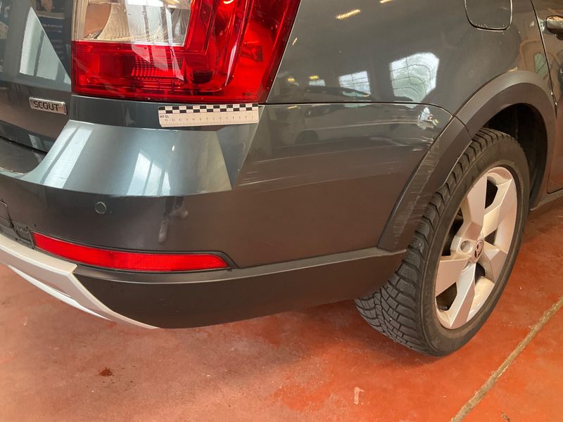 Skoda Octavia 2.0 TDI Scout 4x4 2019 – снимка 40