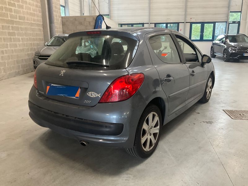 Peugeot 207 1.6 Premium — zdjęcie 2
