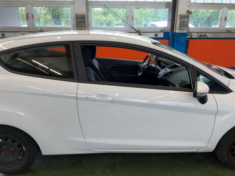 Ford Fiesta 1.25 Trend — zdjęcie 7
