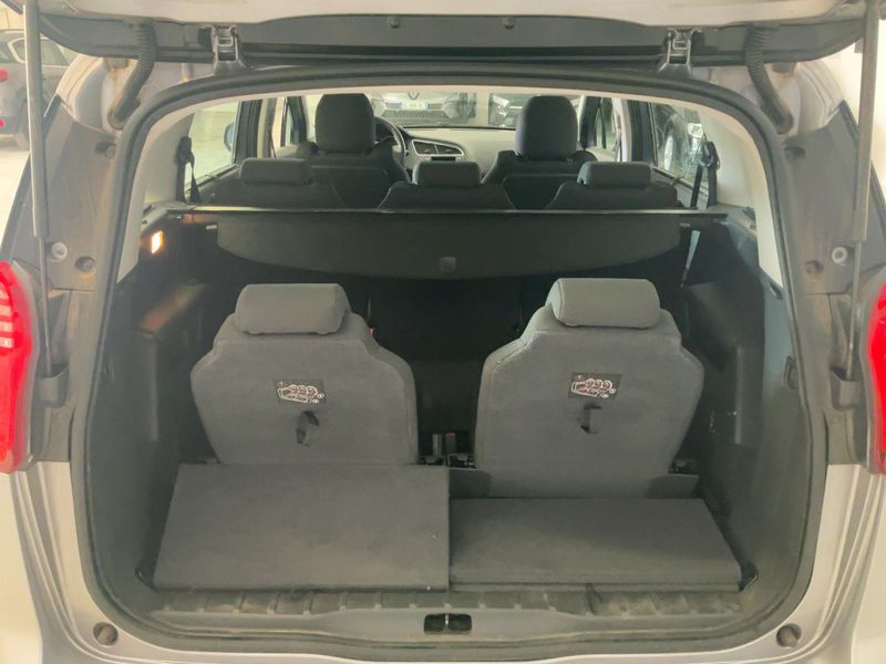 Peugeot 5008 1.6 Blue-HDi Active — zdjęcie 10