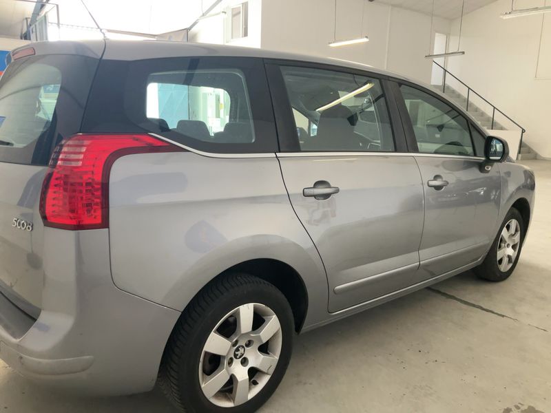 Peugeot 5008 1.6 Blue-HDi Active — zdjęcie 6