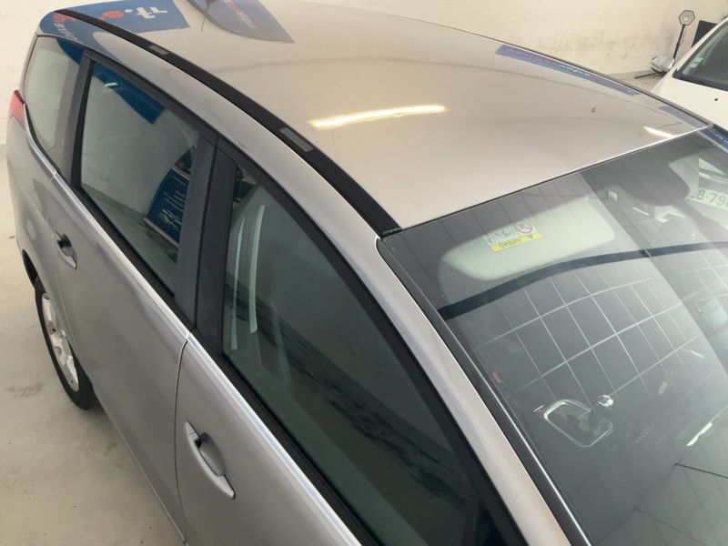Peugeot 5008 1.6 Blue-HDi Active 2016 – снимка 13