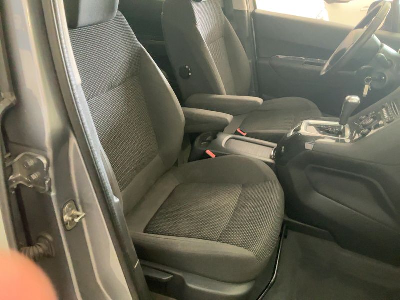 Peugeot 5008 1.6 Blue-HDi Active — zdjęcie 11