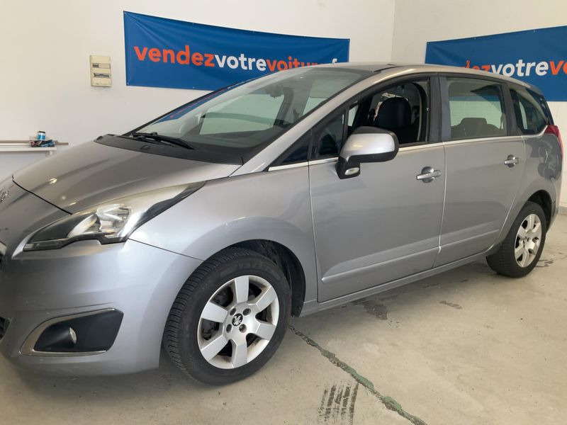 Peugeot 5008 1.6 Blue-HDi Active — zdjęcie 2