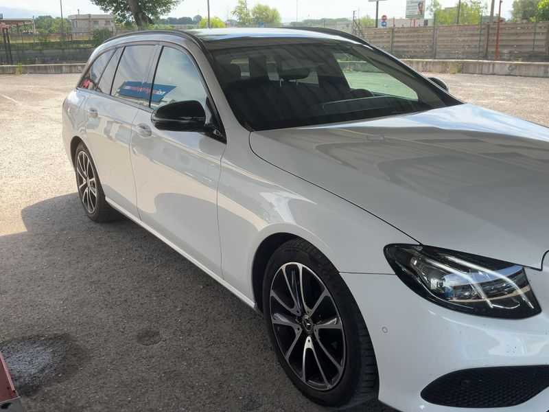 Mercedes-Benz E-Klasse E 220 d T Business Sport — zdjęcie 8