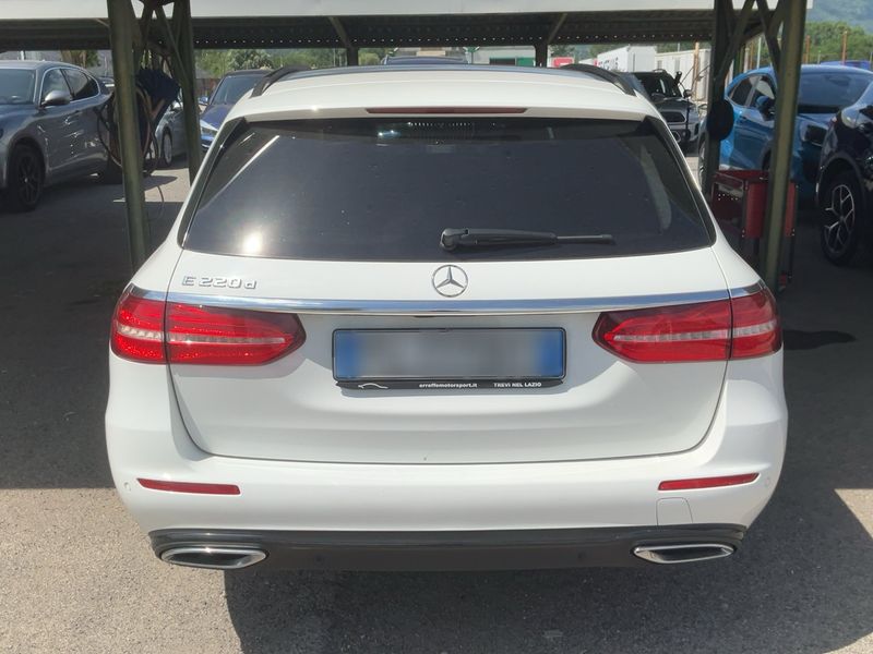 Mercedes-Benz E-Klasse E 220 d T Business Sport — zdjęcie 5