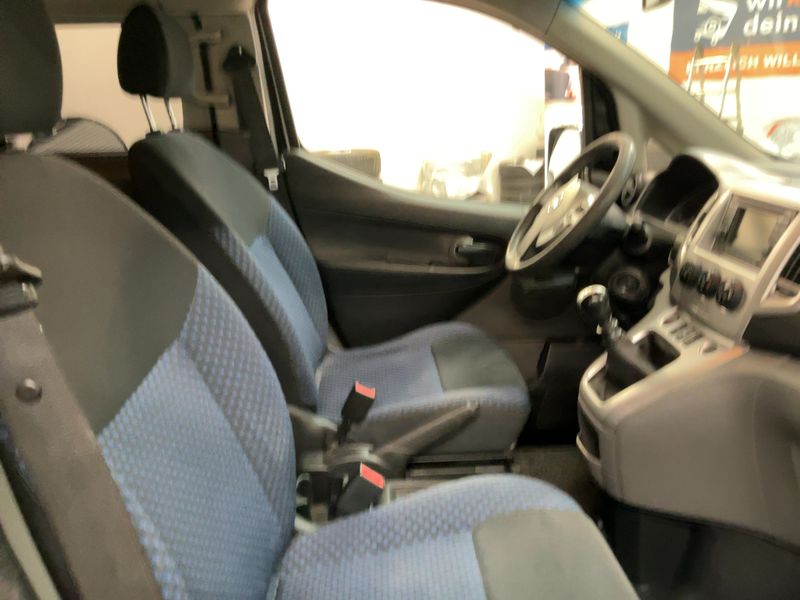 Nissan NV200 Evalia 1.5 dCi Evalia Tekna — zdjęcie 11