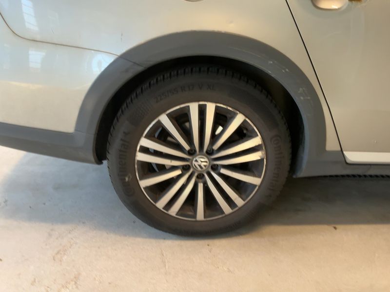 Volkswagen Passat 2.0 TDI 4Motion BlueMotion Tech 2012 – снимка 9