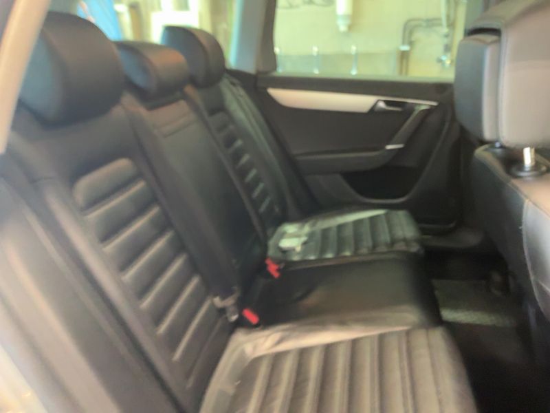Volkswagen Passat 2.0 TDI 4Motion BlueMotion Tech 2012 – снимка 19