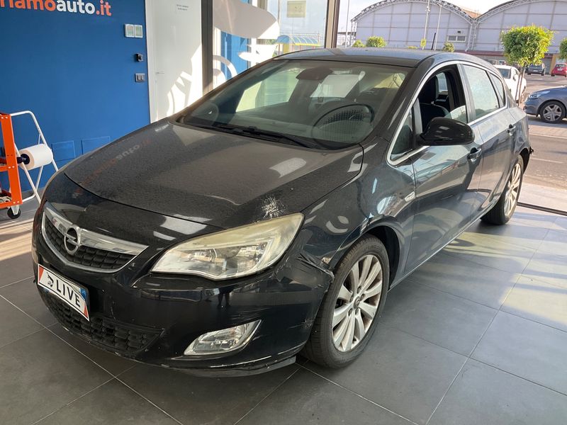 Opel Astra 1.7 CDTI Cosmo 2011