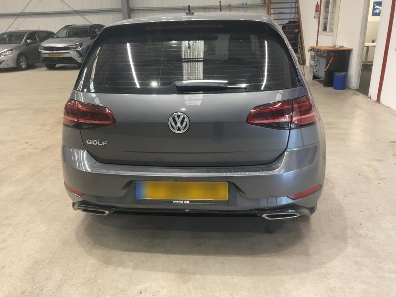 Volkswagen Golf VII 1.5 TSI ACT Highline BlueMotion Tech — zdjęcie 5