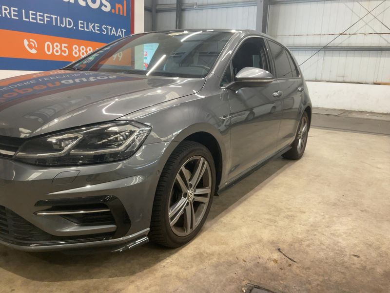 Volkswagen Golf VII 1.5 TSI ACT Highline BlueMotion Tech — zdjęcie 2