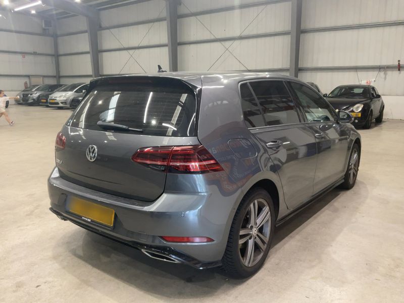 Volkswagen Golf VII 1.5 TSI ACT Highline BlueMotion Tech — zdjęcie 6