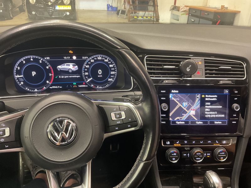 Volkswagen Golf VII 1.5 TSI ACT Highline BlueMotion Tech — zdjęcie 13