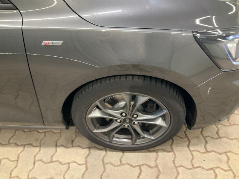 Ford Focus 1.5 TDCi EcoBlue ST-Line 2019 – снимка 11