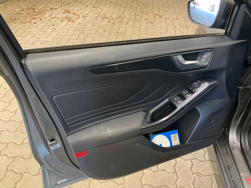 Ford Focus 1.5 TDCi EcoBlue ST-Line 2019 – снимка 23