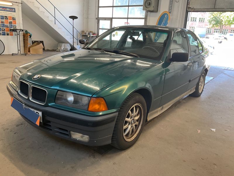 BMW 3er 318i 1993 – снимка 1