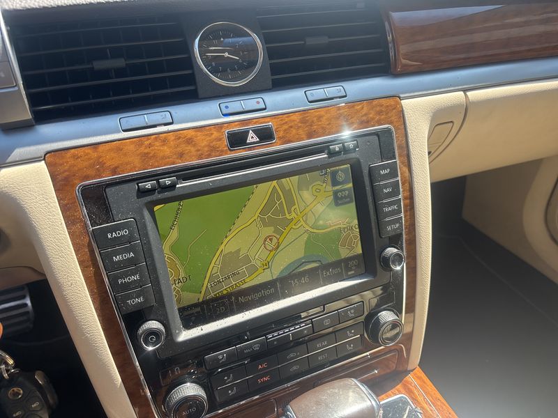 Volkswagen Phaeton 3.0 V6 TDI 4Motion — zdjęcie 13