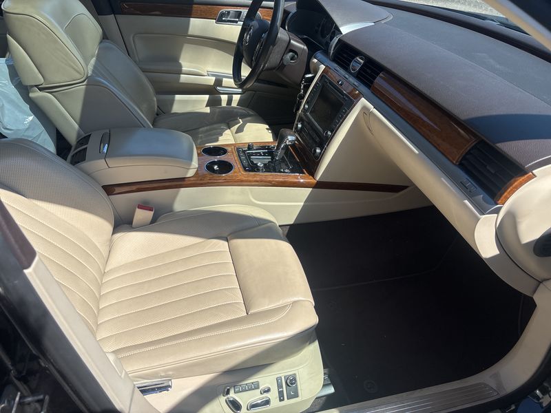 Volkswagen Phaeton 3.0 V6 TDI 4Motion — zdjęcie 10