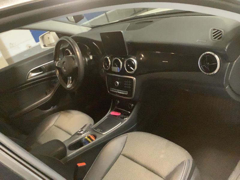 Mercedes-Benz CLA-Klasse CLA 180 Shooting Brake — zdjęcie 12