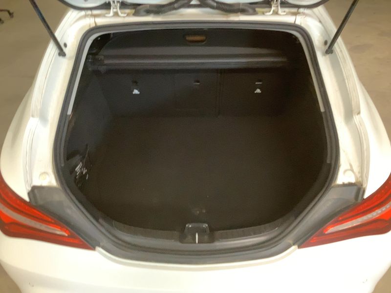 Mercedes-Benz CLA-Klasse CLA 180 Shooting Brake — zdjęcie 10