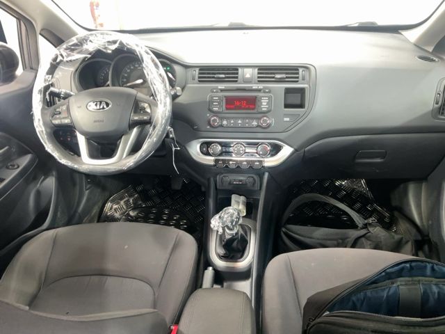 Kia Rio 1.2 Titan — zdjęcie 12