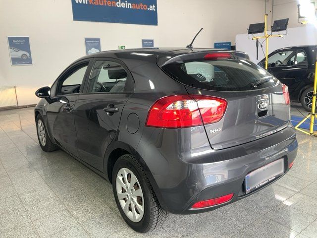Kia Rio 1.2 Titan — zdjęcie 3