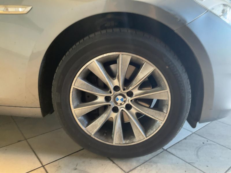 BMW 5er 530d GT xDrive 2011 – снимка 11
