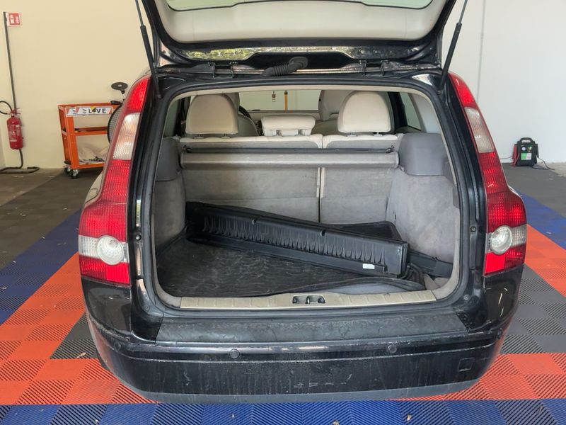 Volvo V50 2.0 D Summum — zdjęcie 10