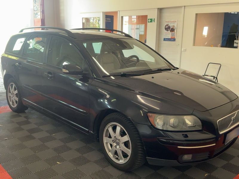 Volvo V50 2.0 D Summum — zdjęcie 8