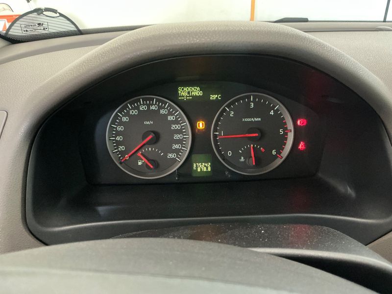 Volvo V50 2.0 D Summum — zdjęcie 13