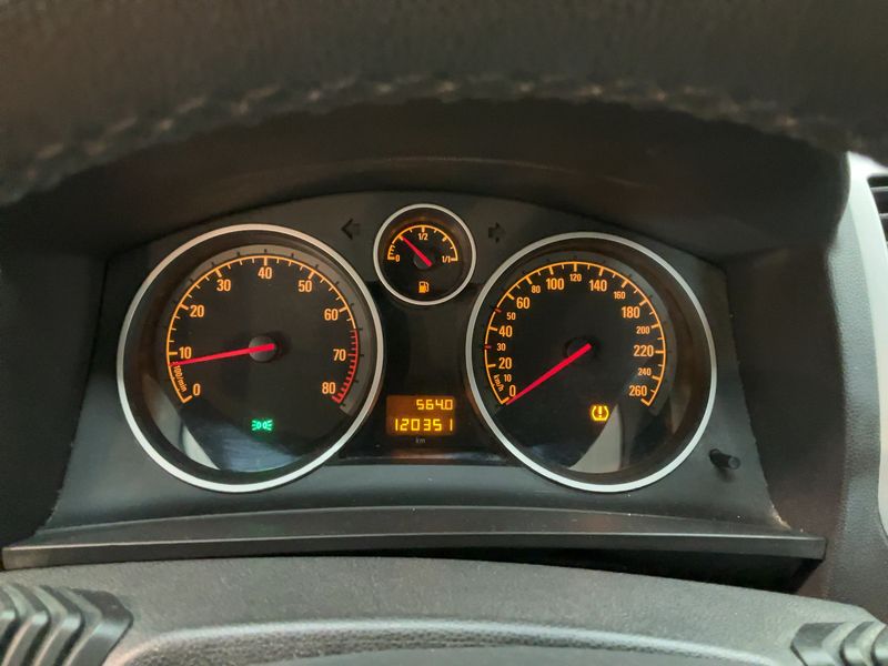 Opel Zafira 1.8 Family — zdjęcie 13