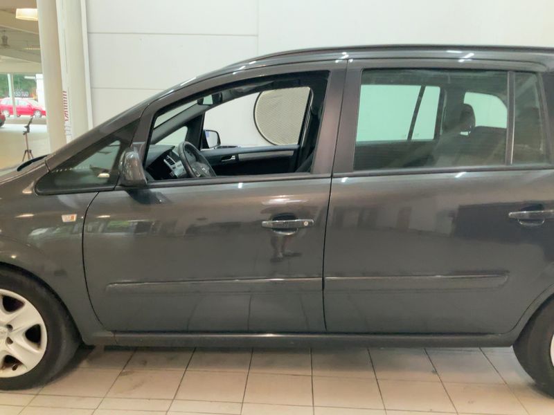 Opel Zafira 1.8 Family — zdjęcie 4