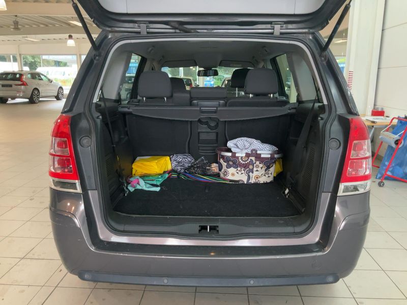 Opel Zafira 1.8 Family — zdjęcie 10