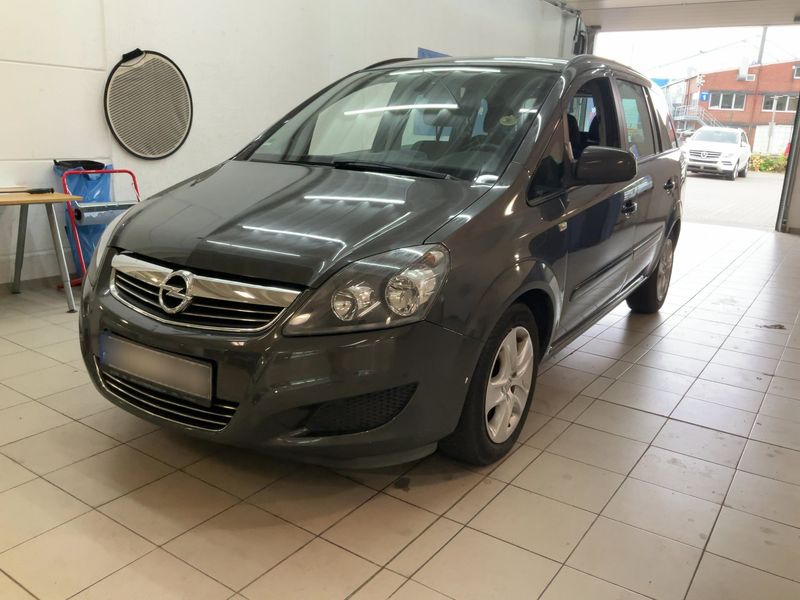 Opel Zafira 1.8 Family