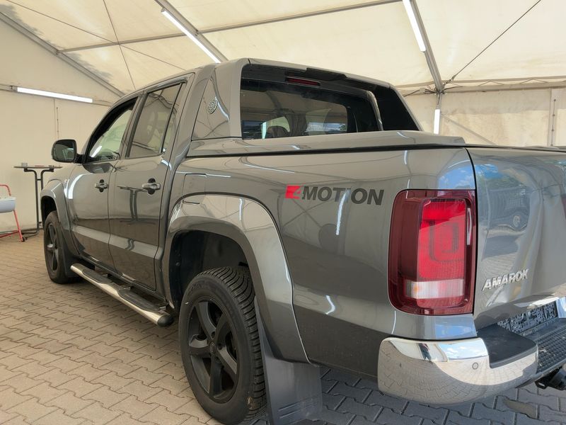 Volkswagen Amarok 3.0 V6 TDI Aventura DoubleCab 4Motion — zdjęcie 3