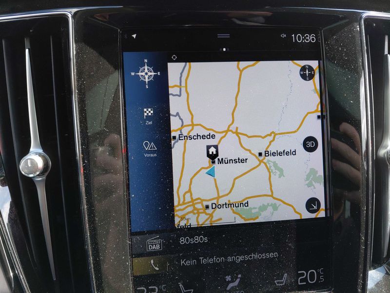 Volvo V60 2.0 B4 Mild-Hybrid Momentum Pro — zdjęcie 13