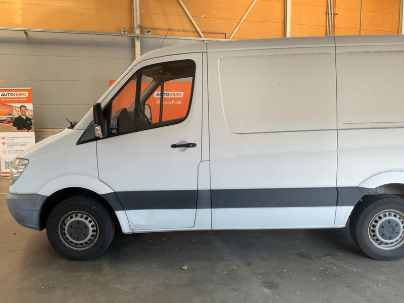 Mercedes-Benz Sprinter 210 CDI — zdjęcie 4