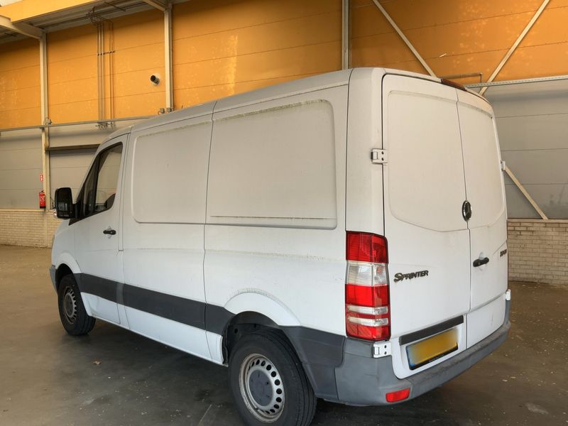 Mercedes-Benz Sprinter 210 CDI — zdjęcie 3