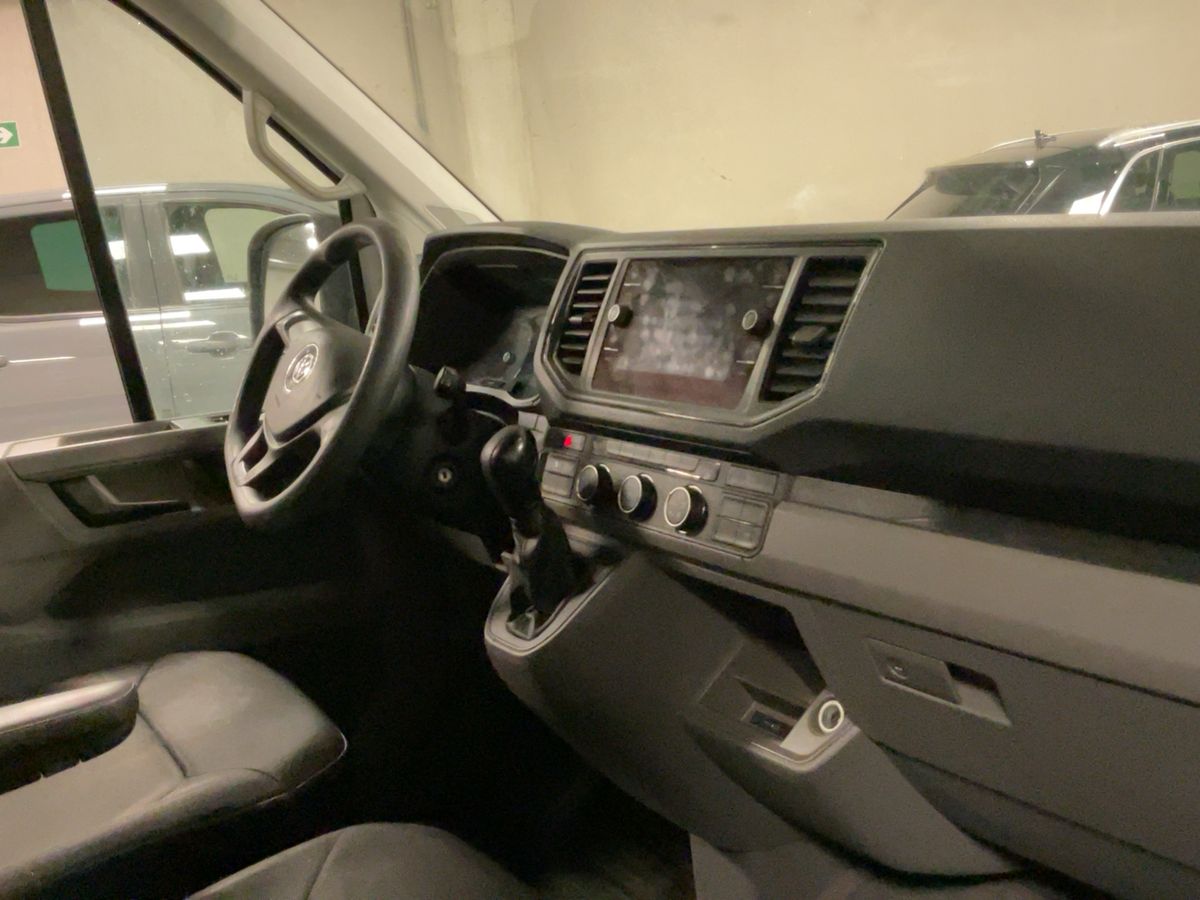 Volkswagen Crafter 2022 — photo 19