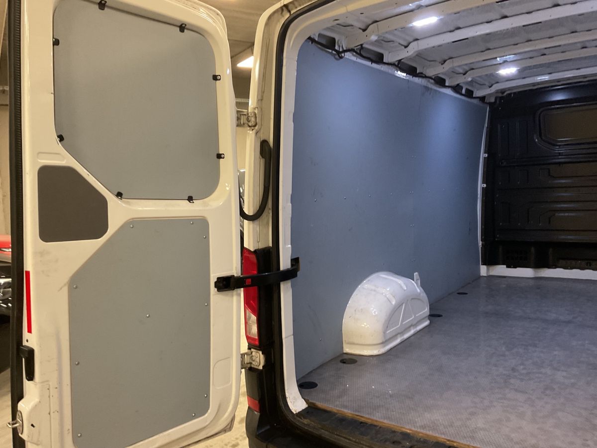 Volkswagen Crafter 2022 — photo 29