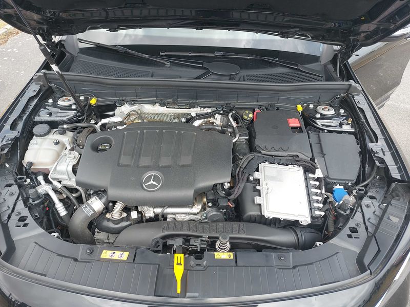 Mercedes-Benz GLB-Klasse GLB 200 d AMG Line — zdjęcie 8