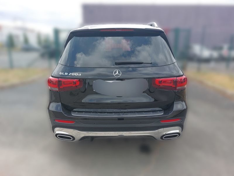 Mercedes-Benz GLB-Klasse GLB 200 d AMG Line — zdjęcie 4