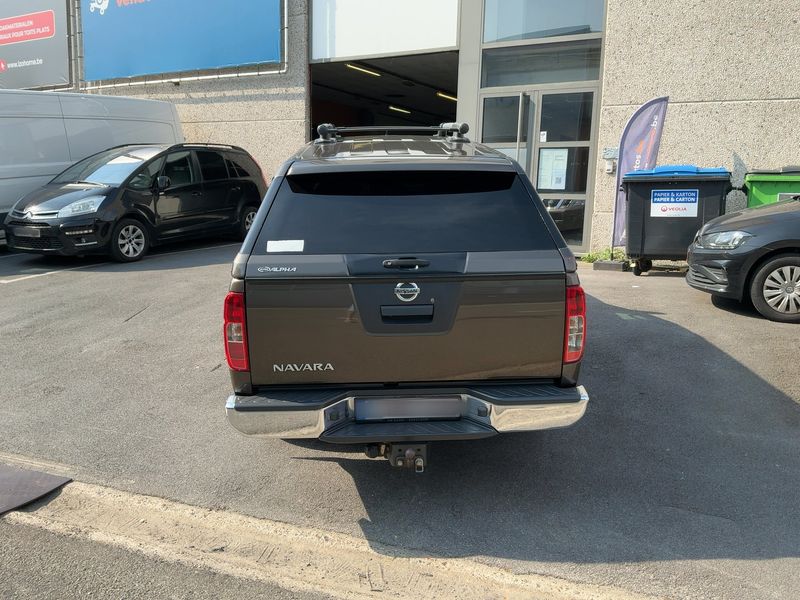 Nissan Navara Pick-up 2.5 dCi Double Cab LE 4x4 — zdjęcie 5