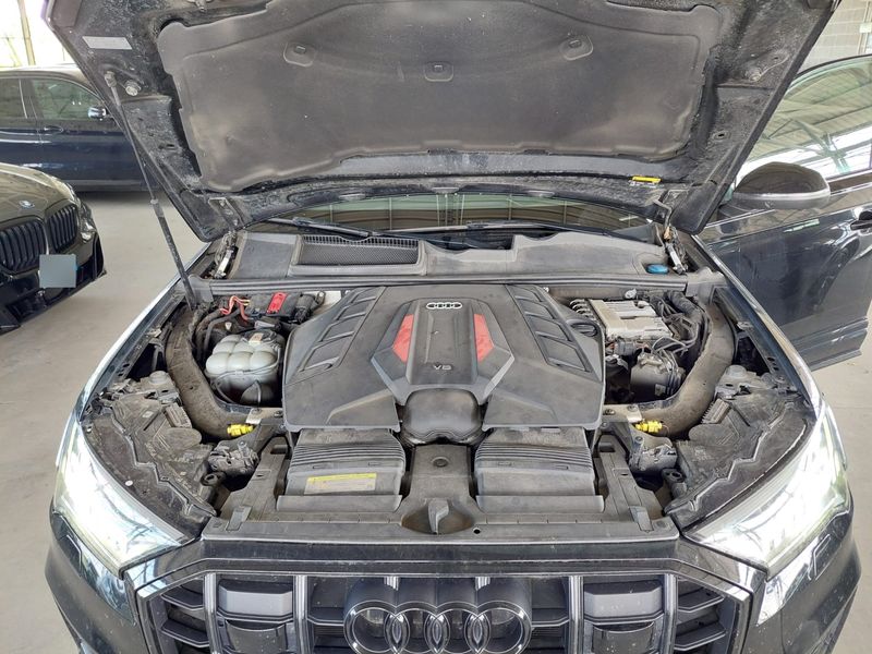 Audi SQ7 4.0 TFSI quattro — zdjęcie 8