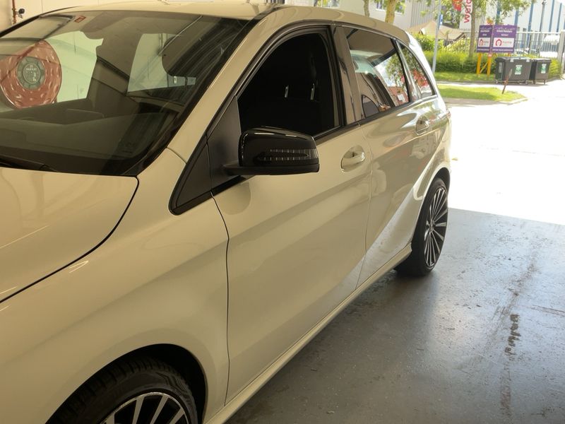 Mercedes-Benz B-Klasse B 180 — zdjęcie 4